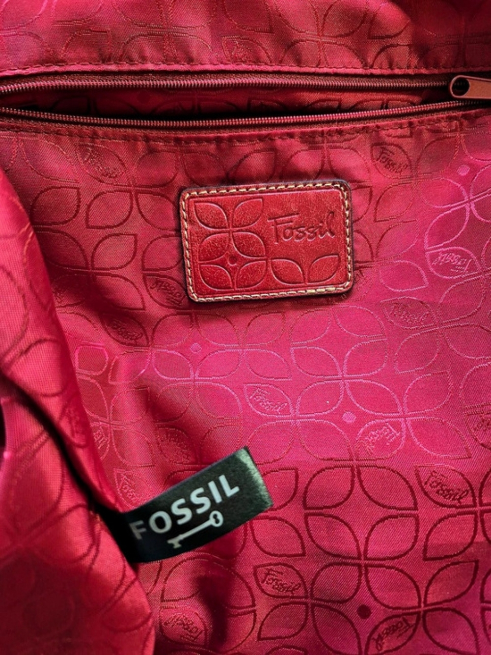Fossil Pebbled Leather Tote in Red - Picture 14 of 16